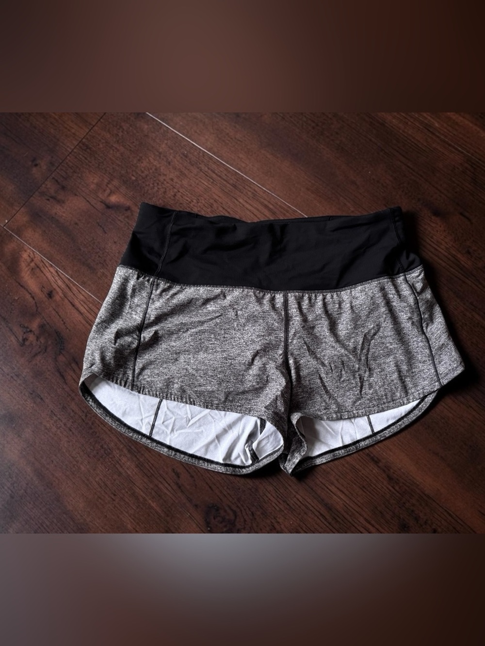 Lululemon Speed Up Shorts Women's Size 6 Gray Black Lined Running Athletic